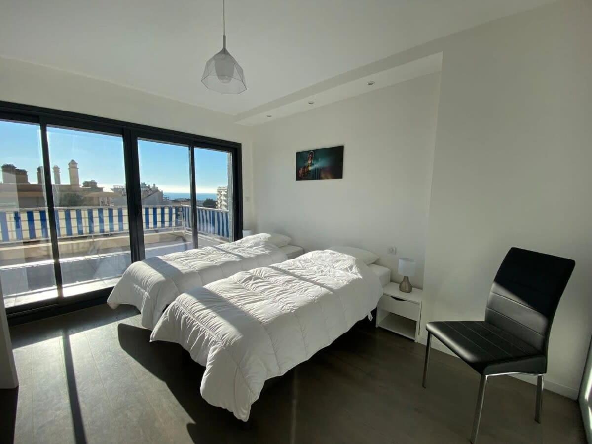 C010 - Magnifique Toit Terrasse Appartement Cannes