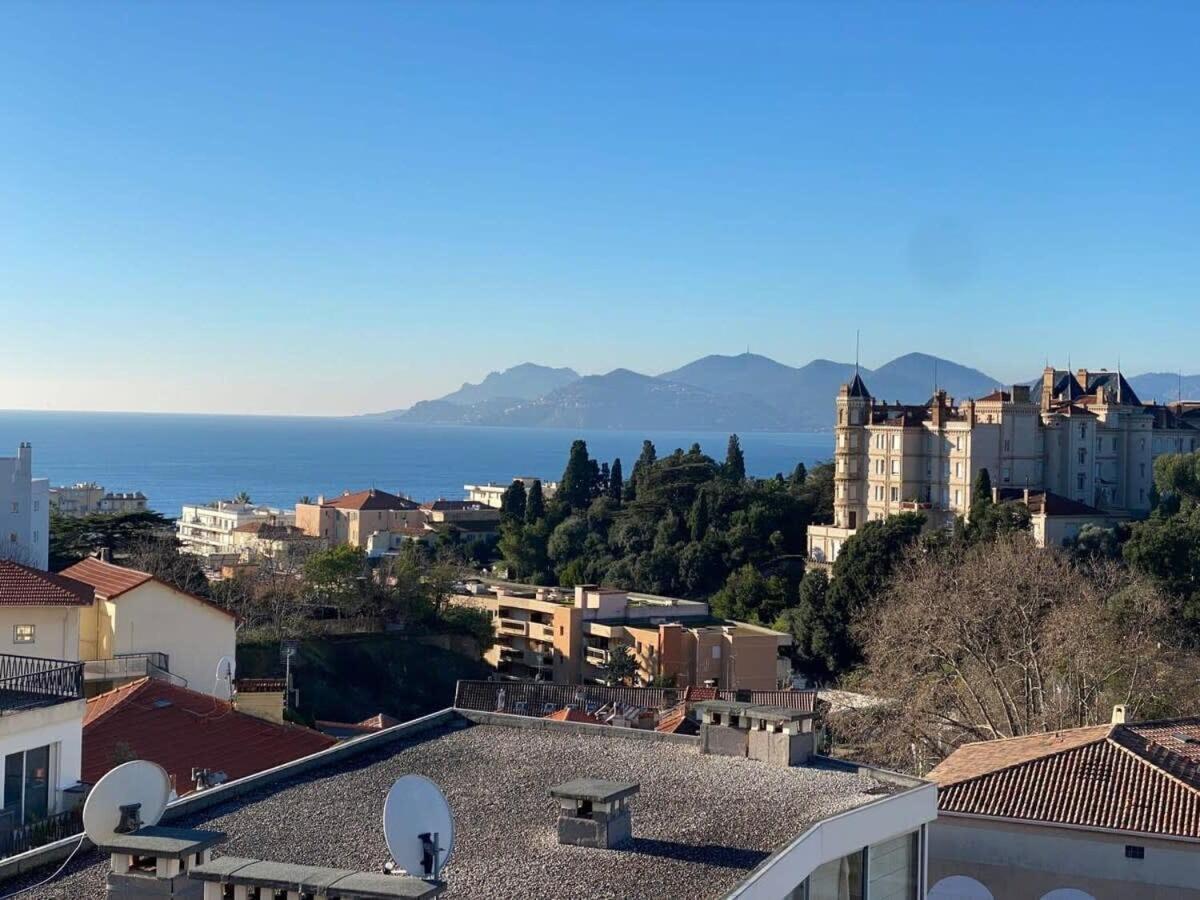 C010 - Magnifique Toit Terrasse Appartement *