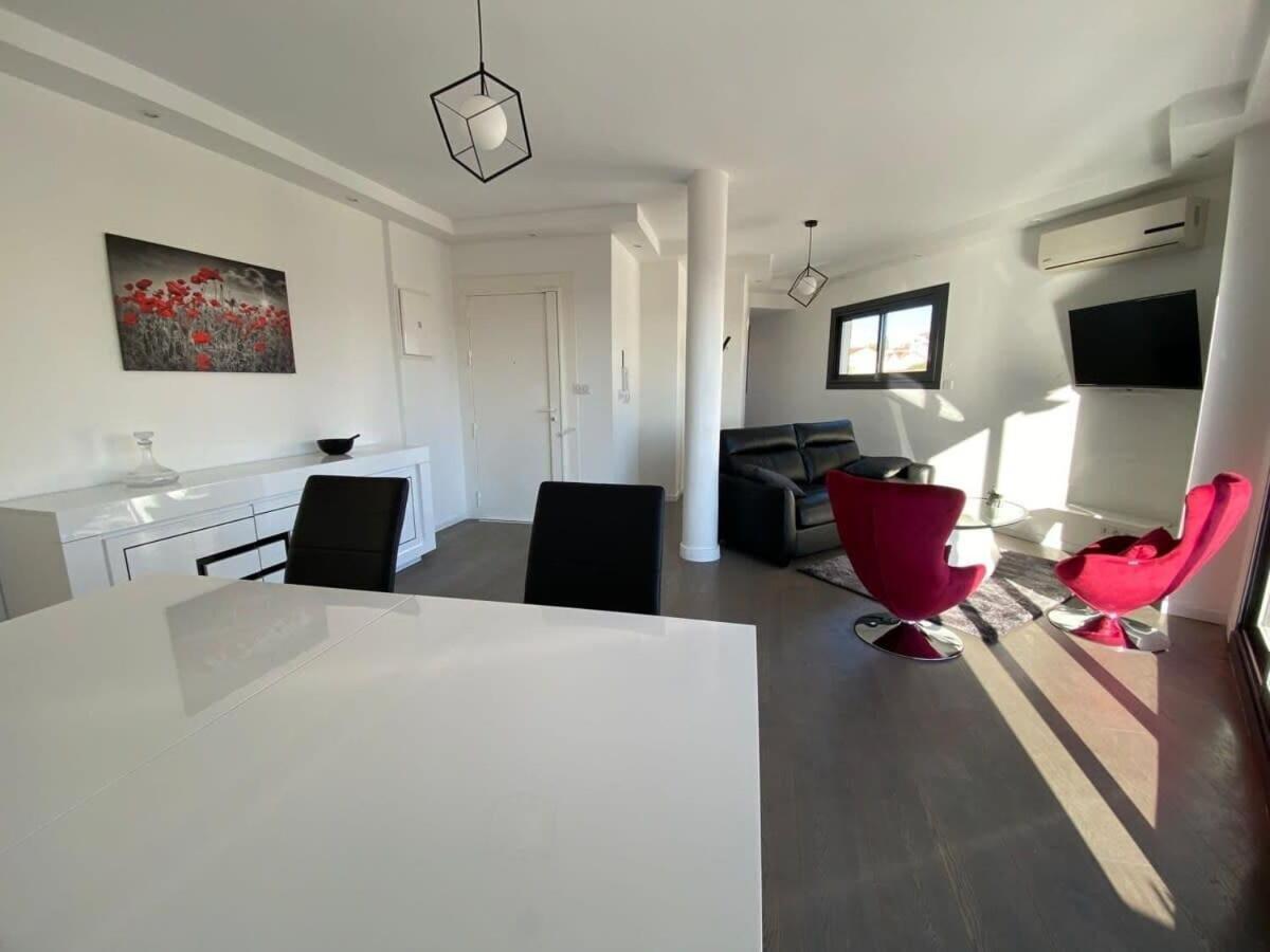 C010 - Magnifique Toit Terrasse *