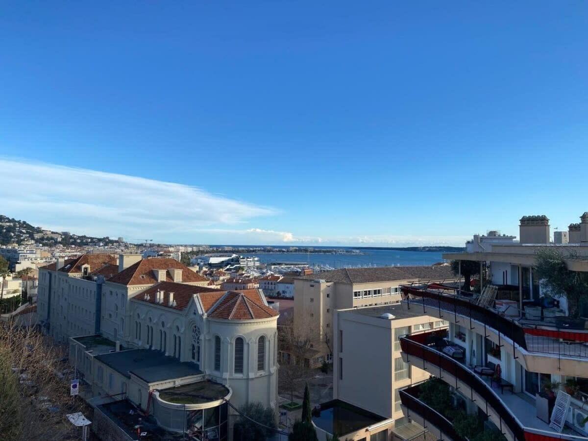 Appartement C010 - Magnifique Toit Terrasse